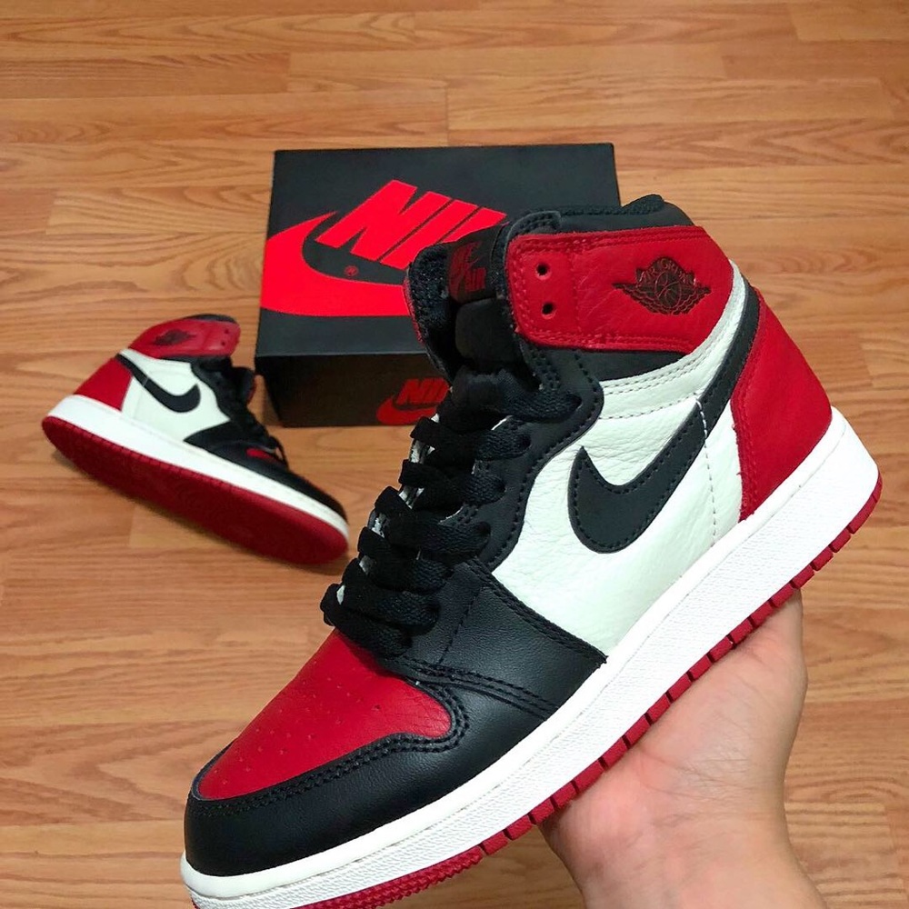 Jordan Retro 1 High OG Bred Toe Size 5 Men’s